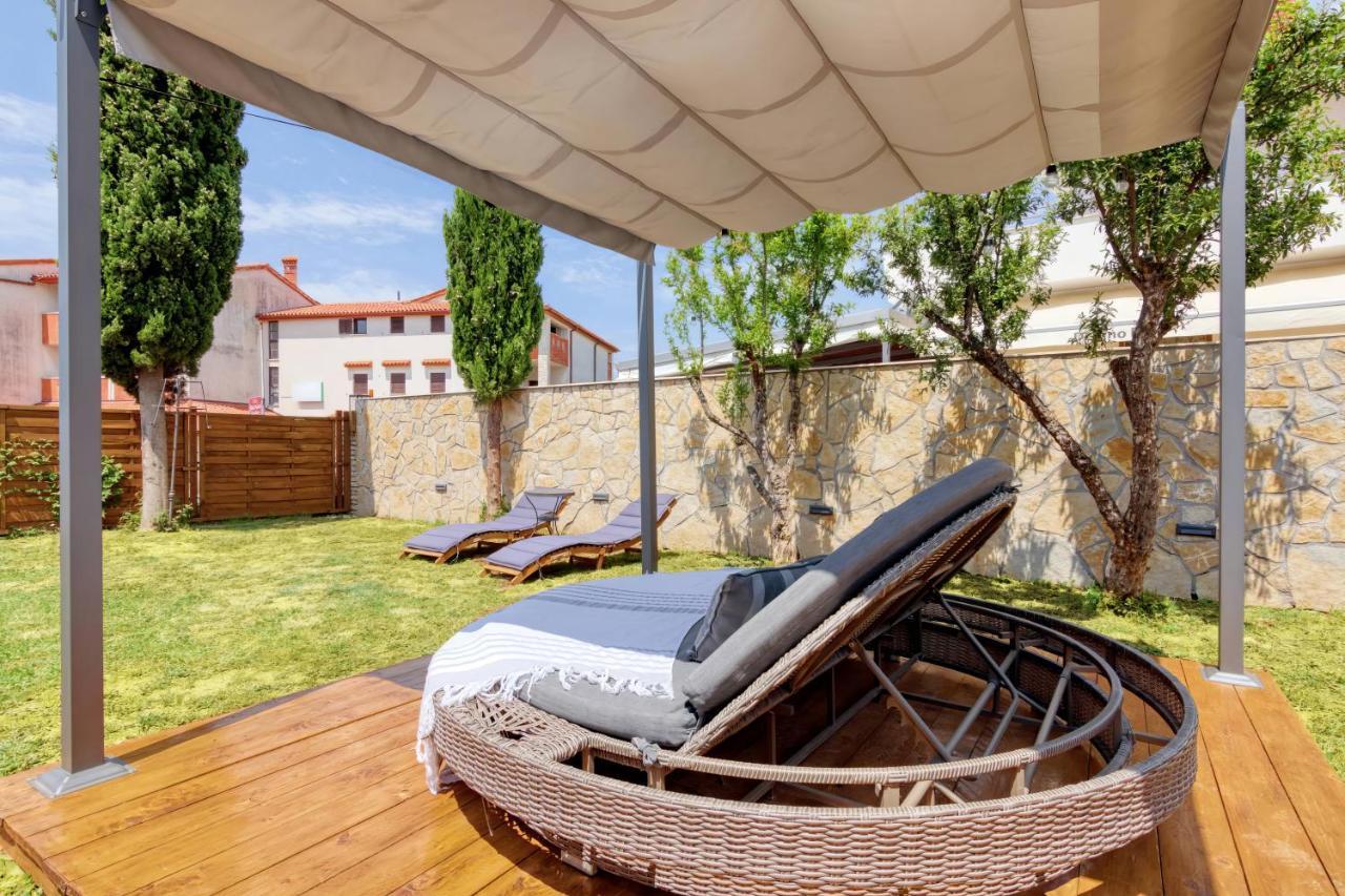 Holiday House "Laurus Garden" With Private Parking Medulin Ngoại thất bức ảnh