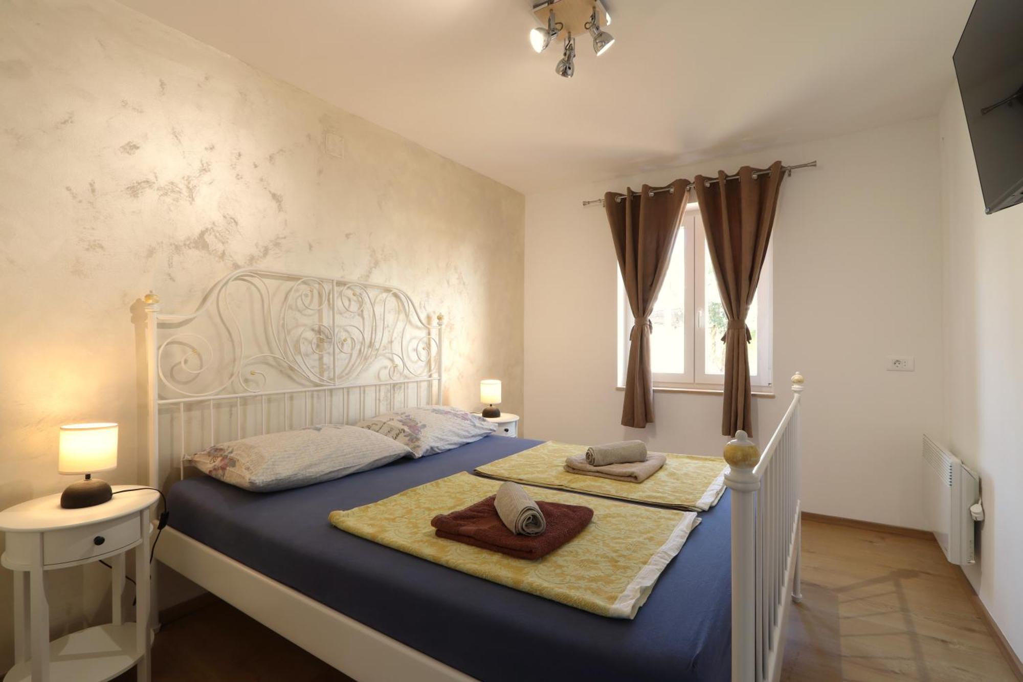 Holiday House "Laurus Garden" With Private Parking Medulin Ngoại thất bức ảnh